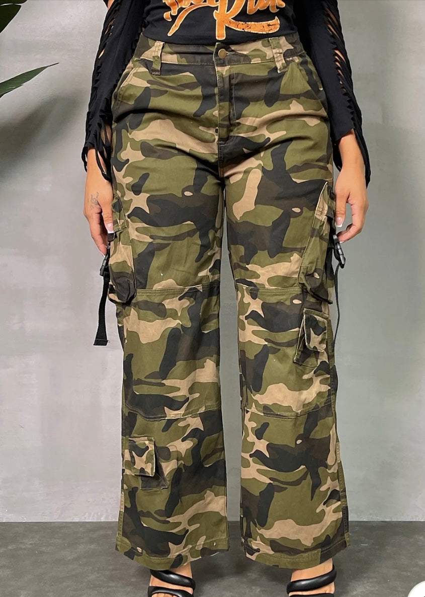 Wide Leg Camo Cargo Pants- HP – EHYEH Boutique