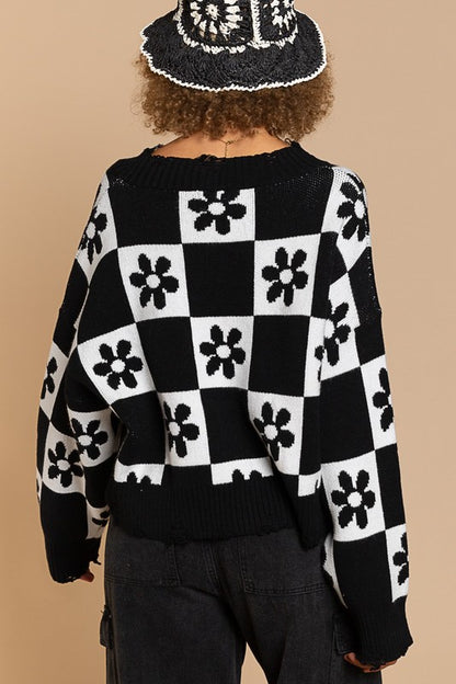 Flower checker sweater