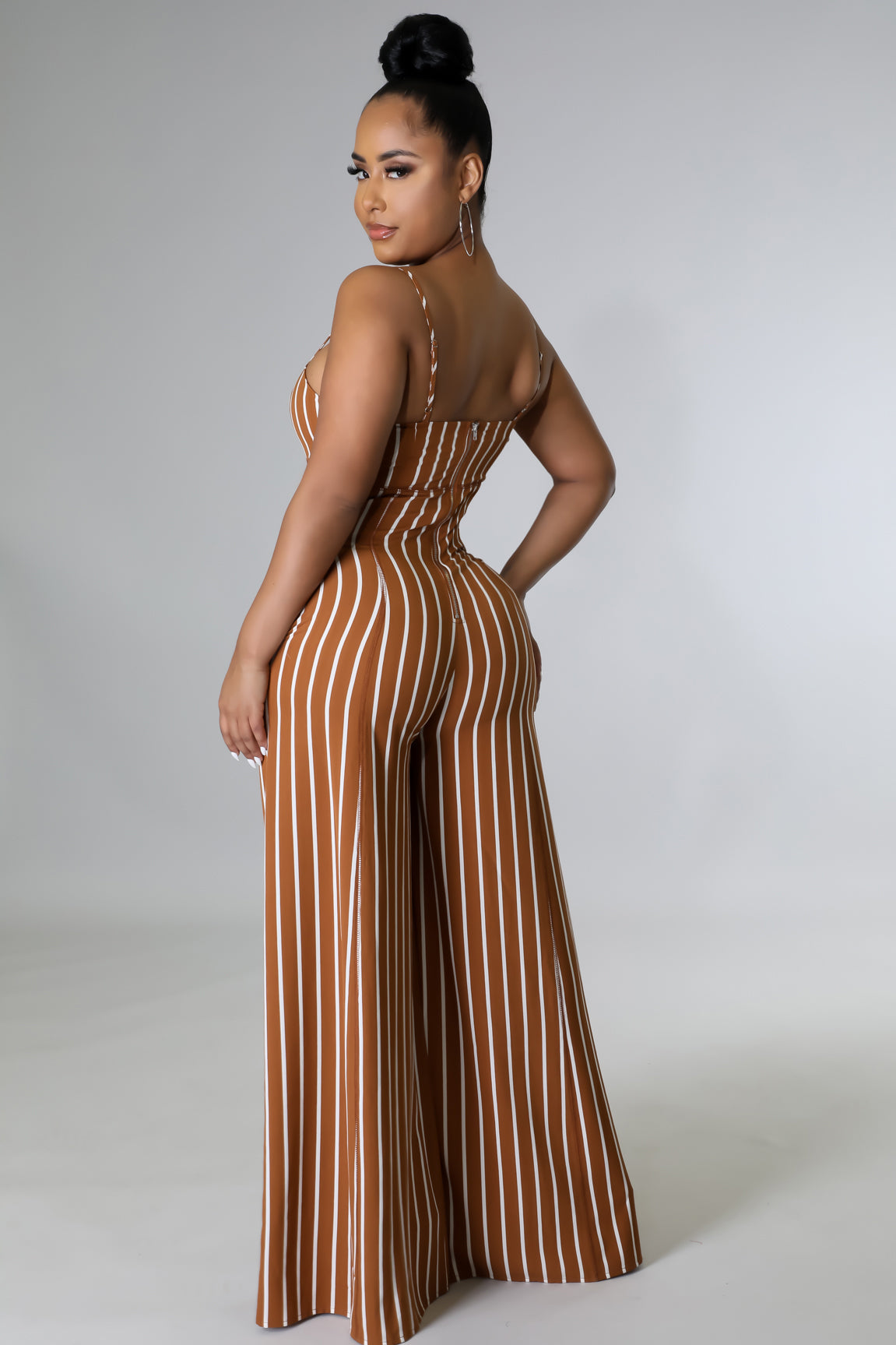 jumpsuit, striped, wide leg, brown, date night, brunch outfit, chic outfit, striped jumpsuit, cute jumpsuit