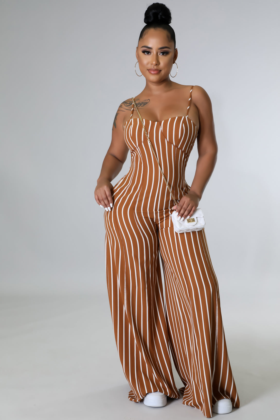 jumpsuit, striped, wide leg, brown, date night, brunch outfit, chic outfit, striped jumpsuit, cute jumpsuit