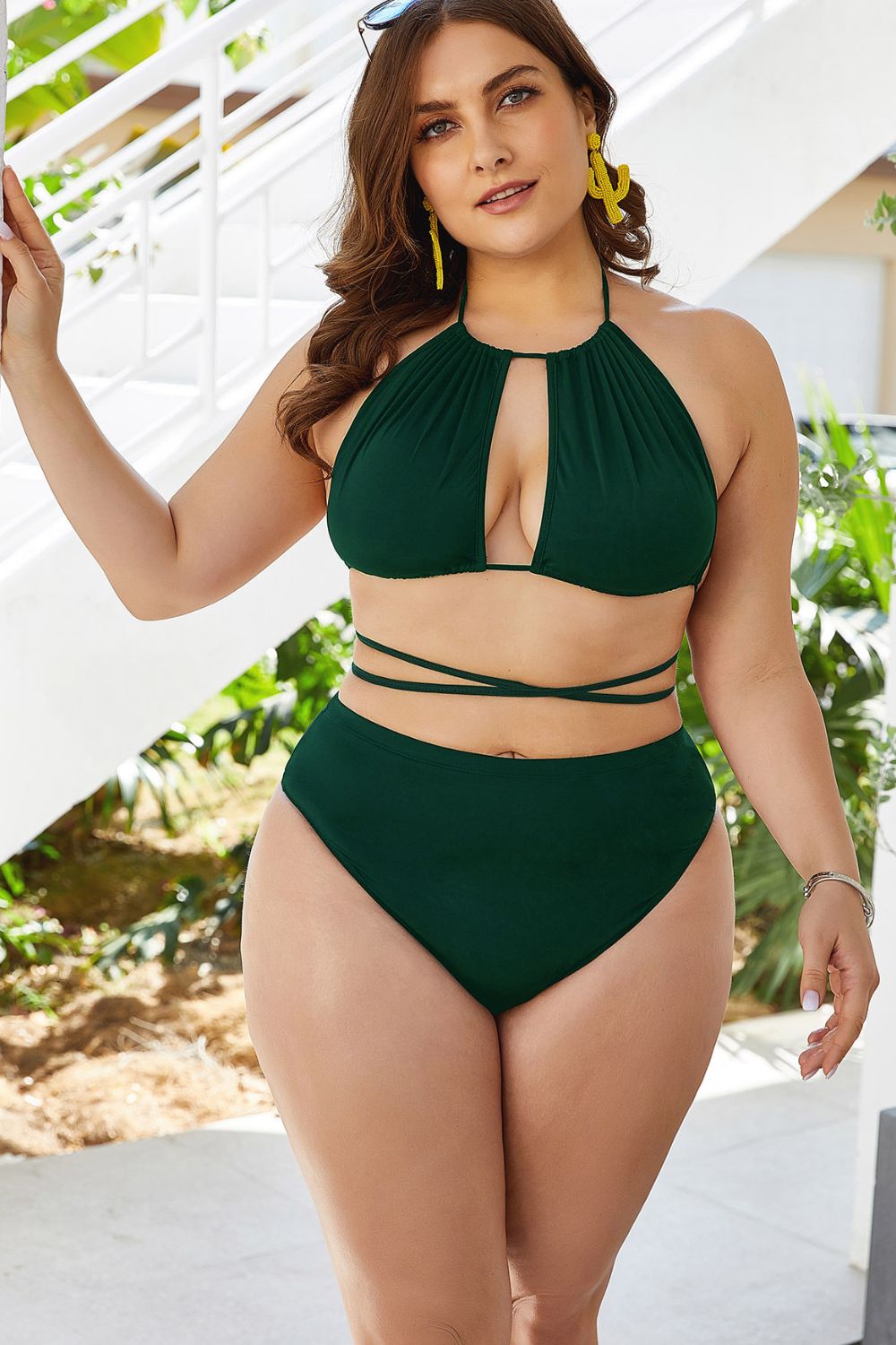 Plus Size Cutout Tied Backless Bikini Set green